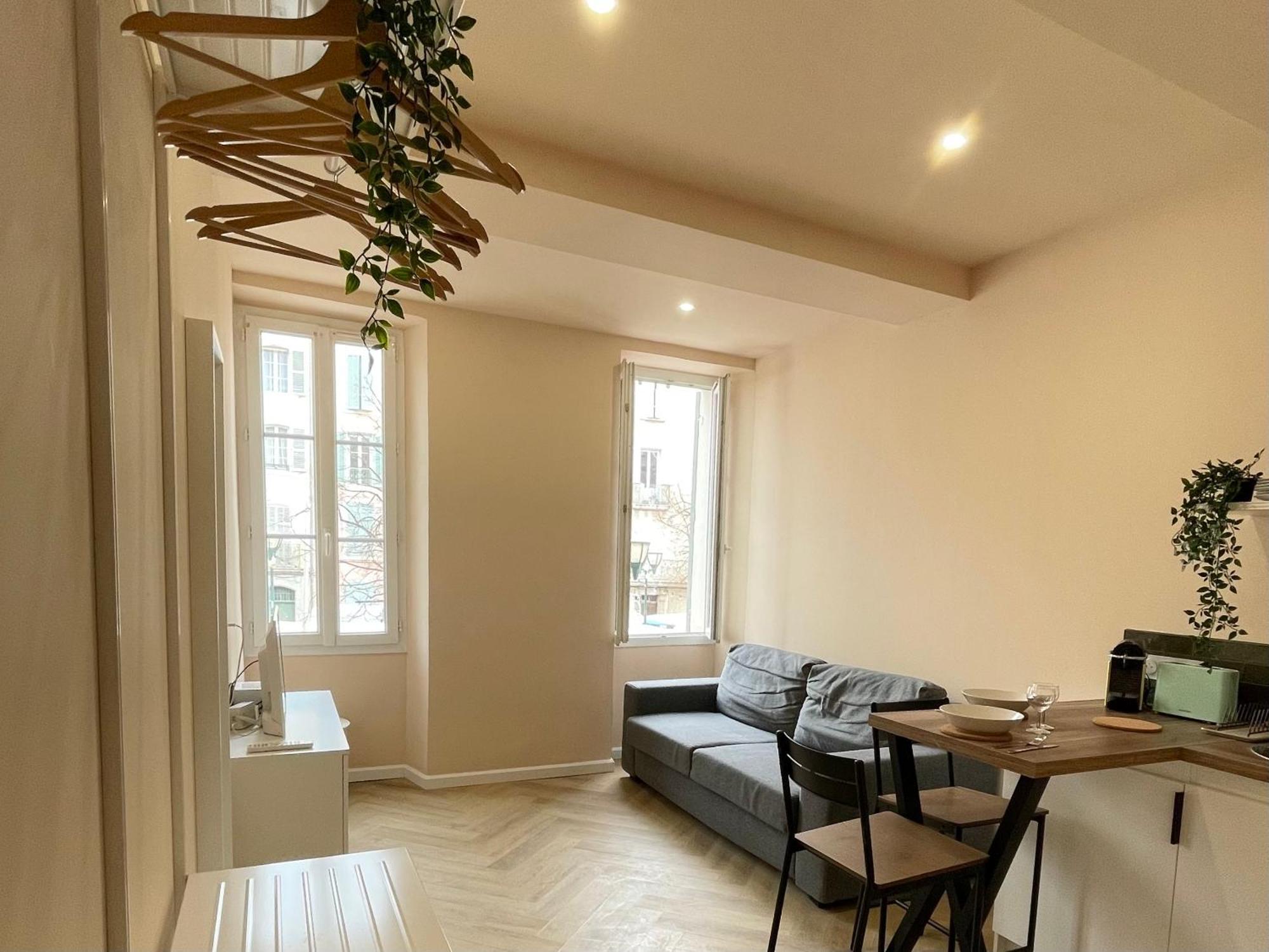 Studio Malibu Central, Lumineux Et Confortable Lägenhet Hyères Exteriör bild